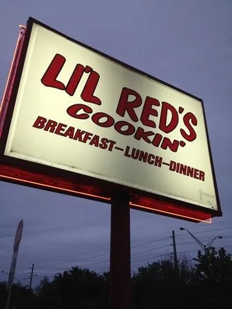 li-l-red-s-cookin.jpg