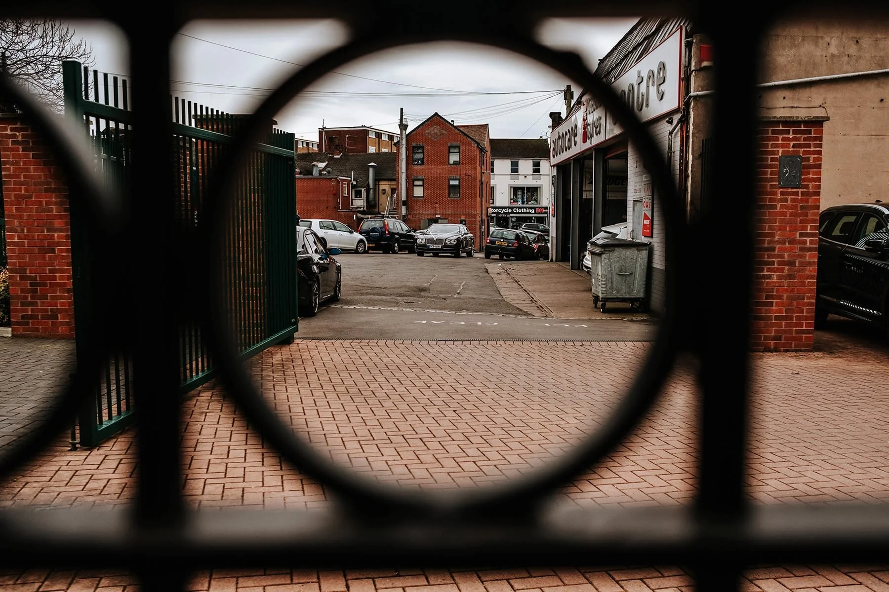MIDDLEPORT POTTERY BEST UK DOCUMENTARY WEDDING PHOTOGRAPHERS 00067.jpg