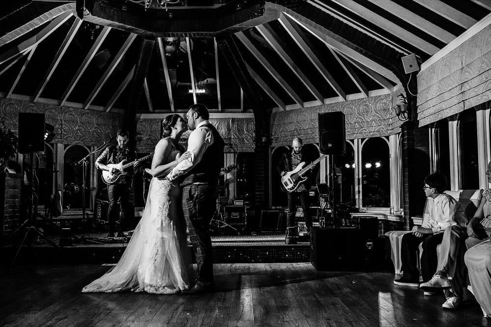 Ardencote-Manor-Wedding-Warwickshire-Wedding-Photographer-00126.jpg