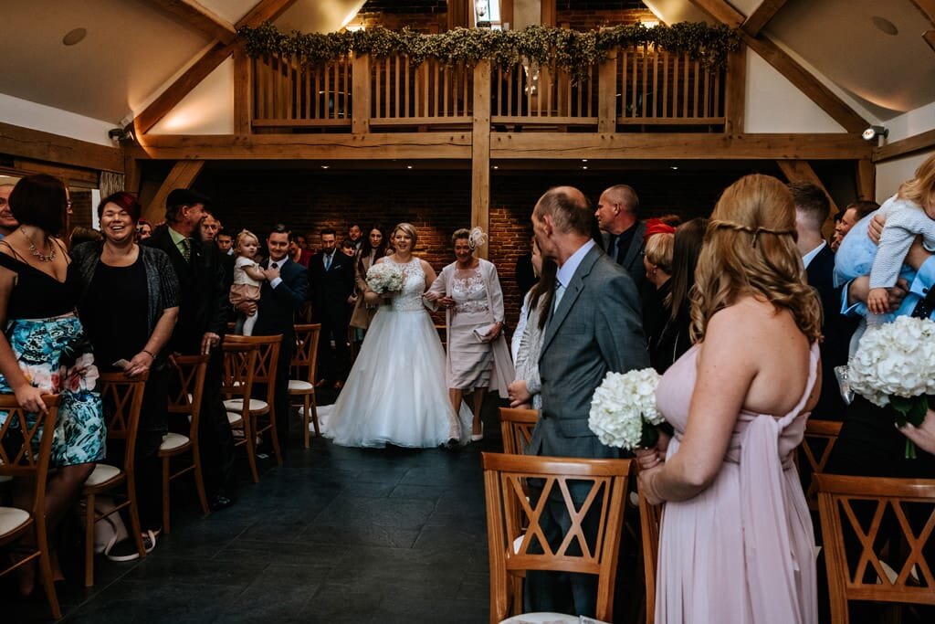 Mythe-Barn-Wedding-Best-East-Midlands-Wedding-Photographer-00063.jpg