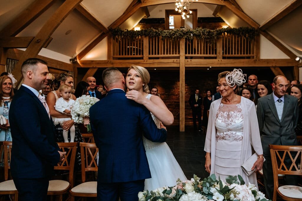 Mythe-Barn-Wedding-Best-East-Midlands-Wedding-Photographer-00064.jpg