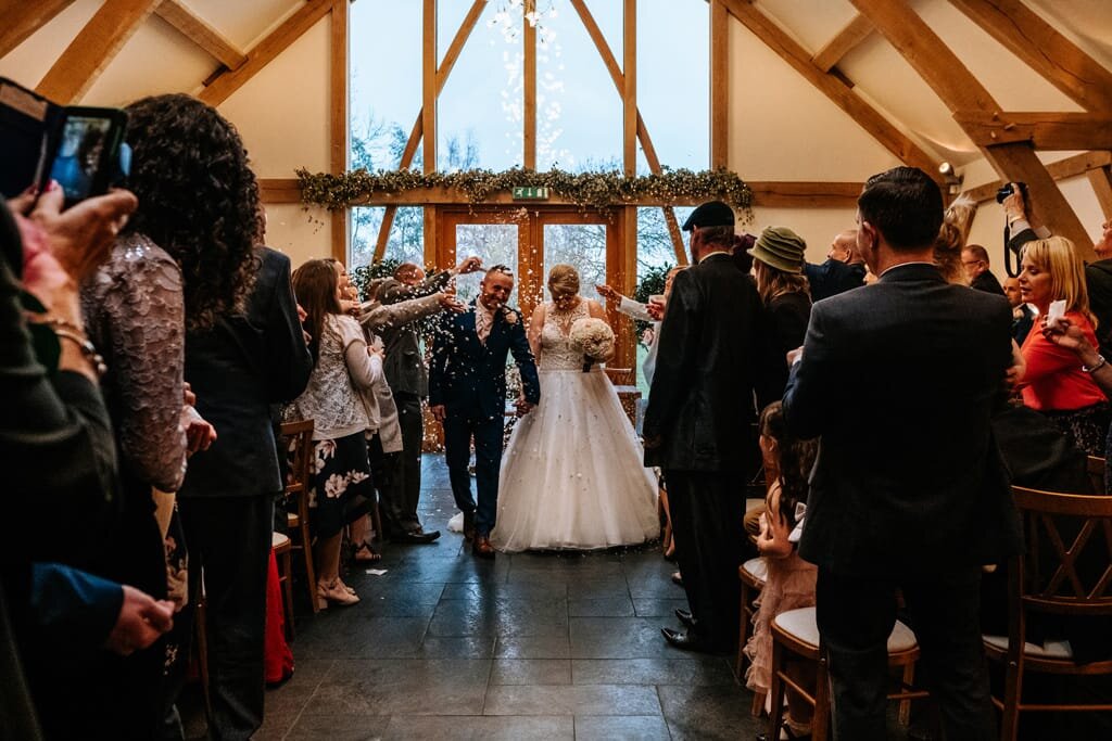 Mythe-Barn-Wedding-Best-East-Midlands-Wedding-Photographer-00078.jpg