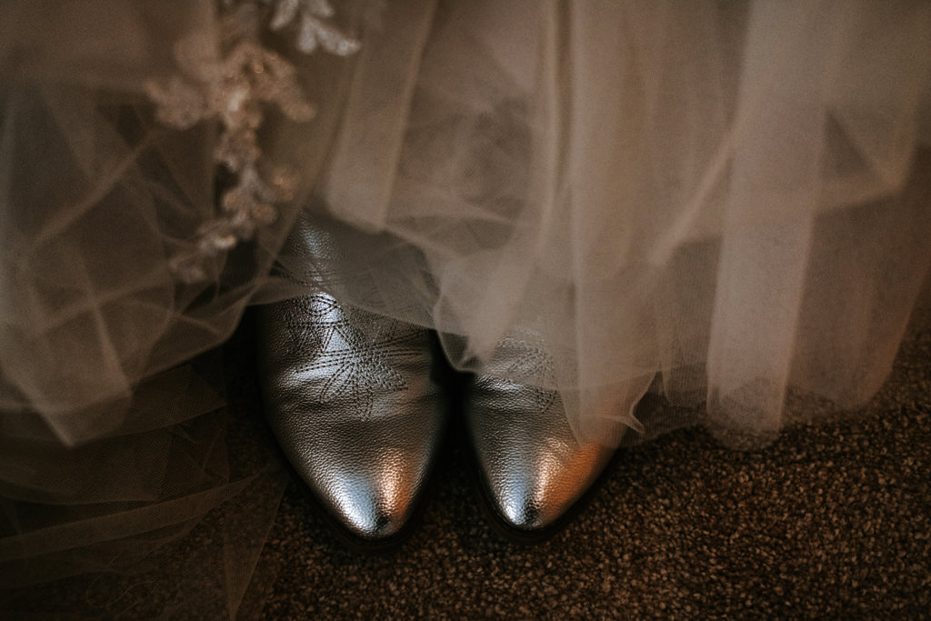 DODFORD-MANOR-WEDDING-EDGY-ALTERNATIVE-WEDDING-PHOTOGRAPHER-00010.jpg