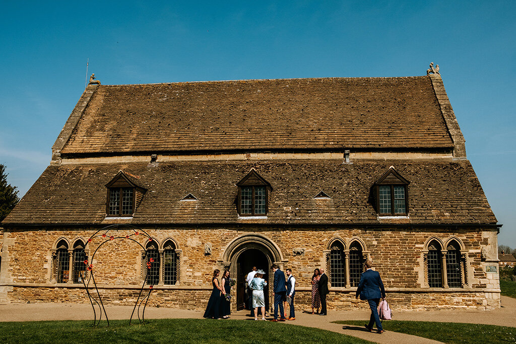 oakham-castle-and-william-cecil-wedding-photographer-00042.jpg