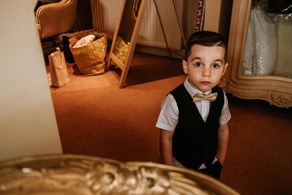 nuthurst-grange-wedding-photos-00042.jpg