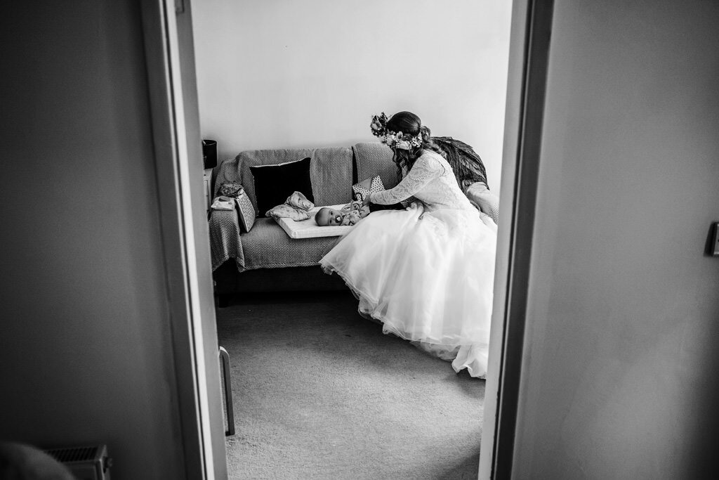 alternative-documentary-wedding-photographer-00029.jpg