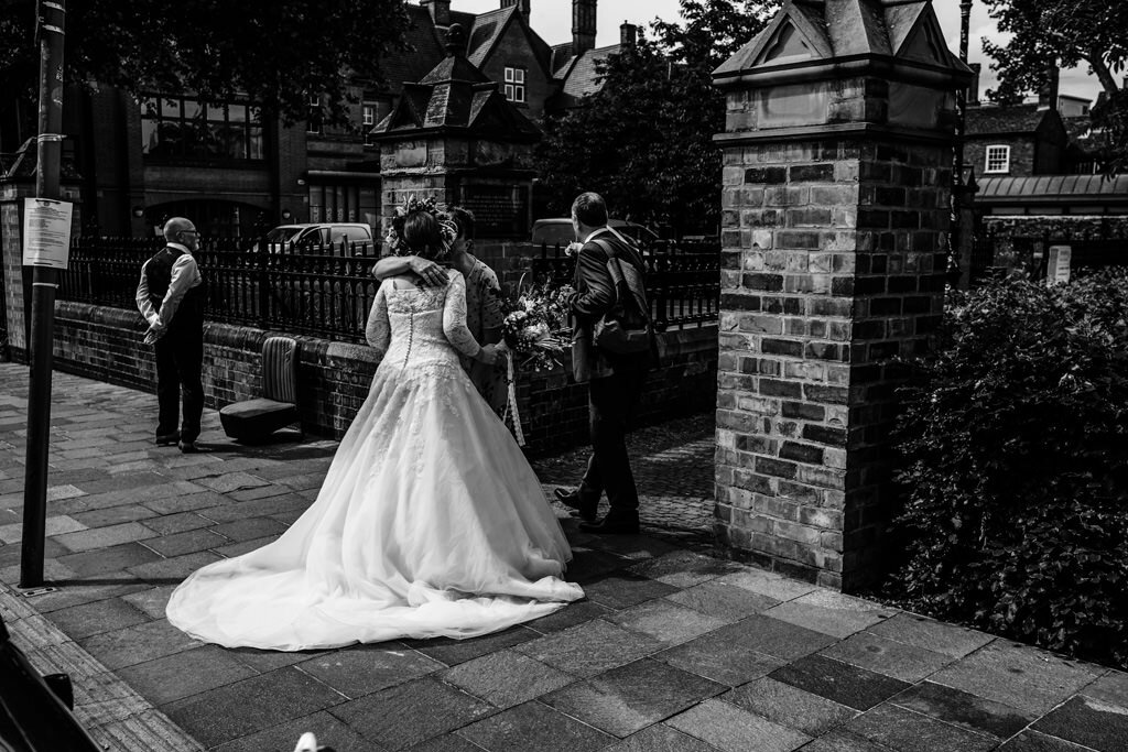 alternative-documentary-wedding-photographer-00051.jpg