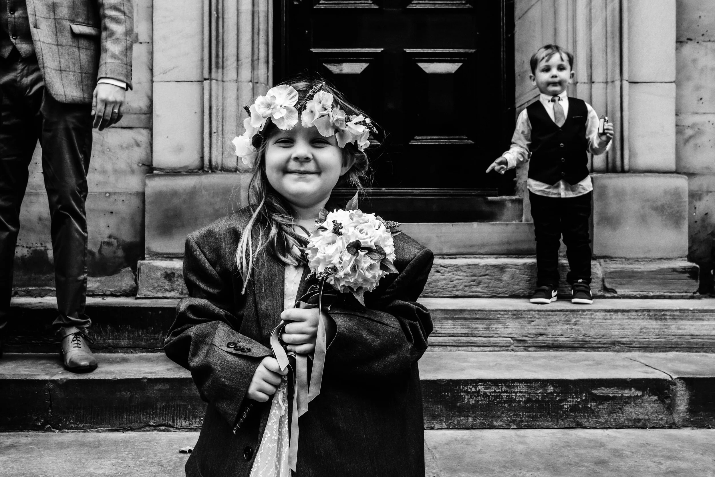 best-uk-ducumentary-alternative-wedding-photographer-00079.jpg