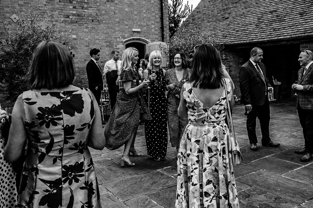 swallows-nest-warwickshire-wedding-photographer-00134.jpg