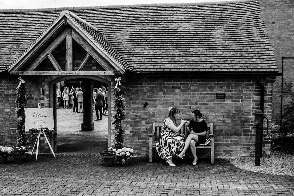 swallows-nest-warwickshire-wedding-photographer-00141.jpg