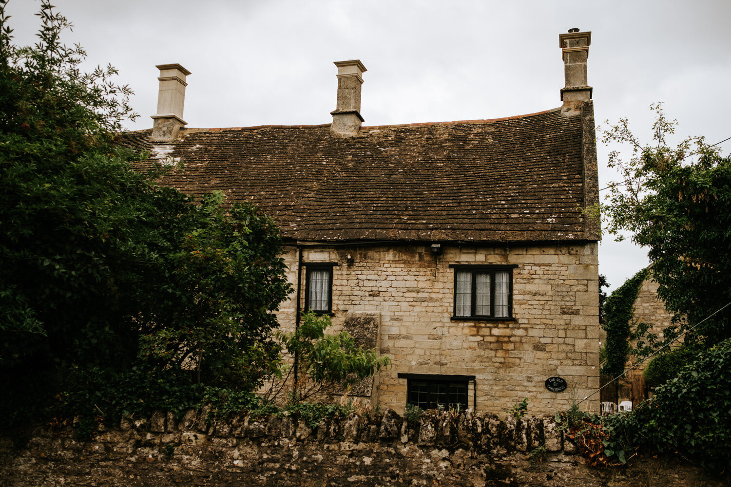 award-winning-documentary-rockingham-castle-wedding-photographer-00001.jpg