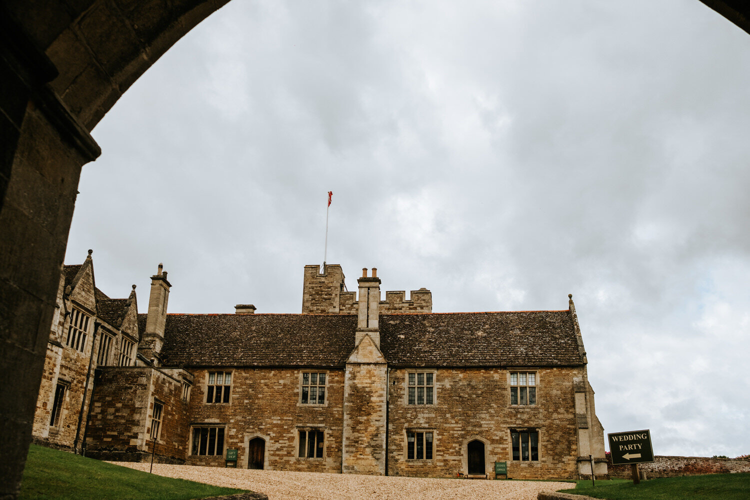 award-winning-documentary-rockingham-castle-wedding-photographer-00045.jpg