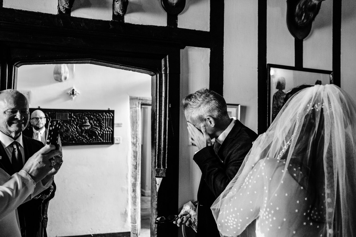 award-winning-documentary-rockingham-castle-wedding-photographer-00063.jpg