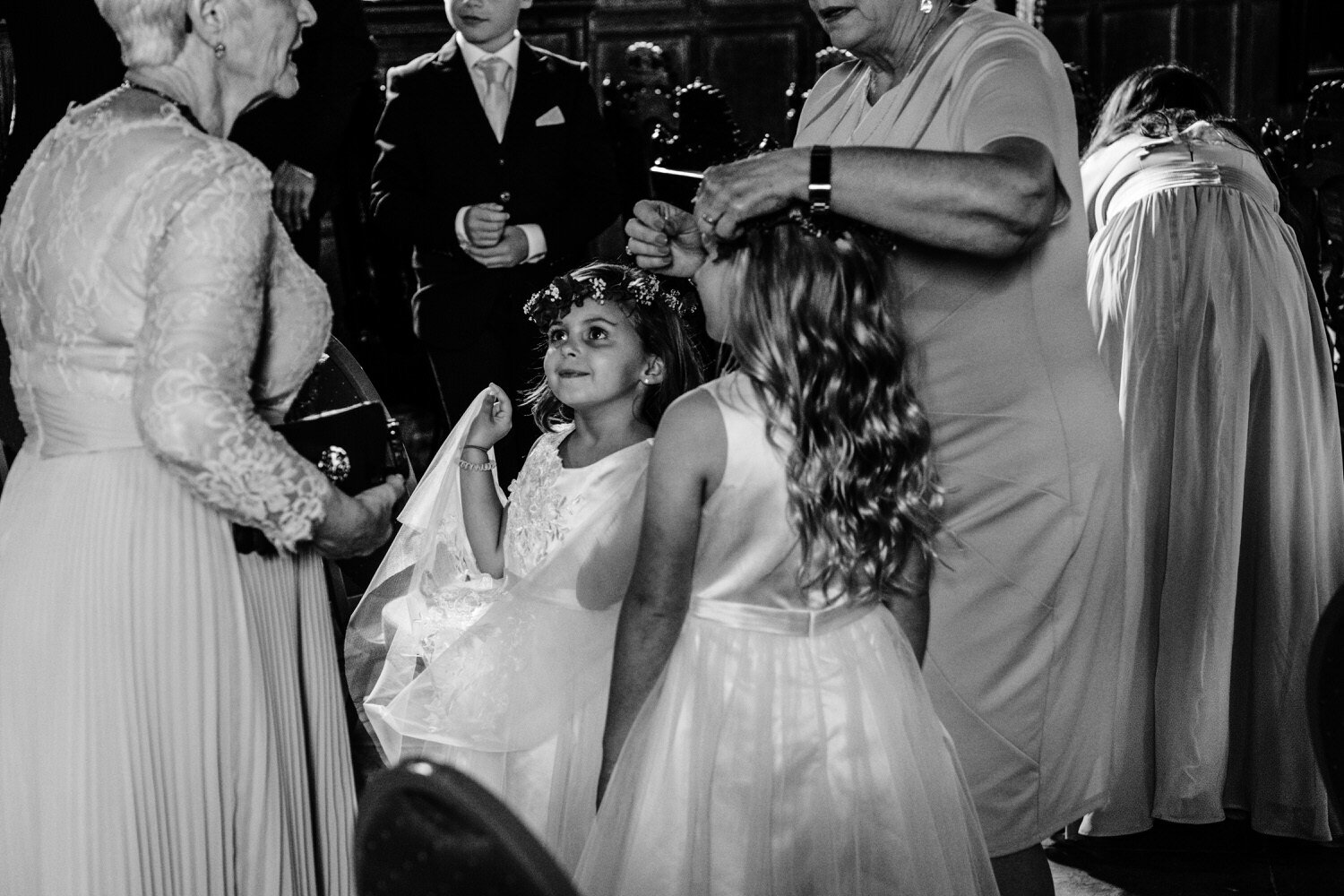 award-winning-documentary-rockingham-castle-wedding-photographer-00073.jpg