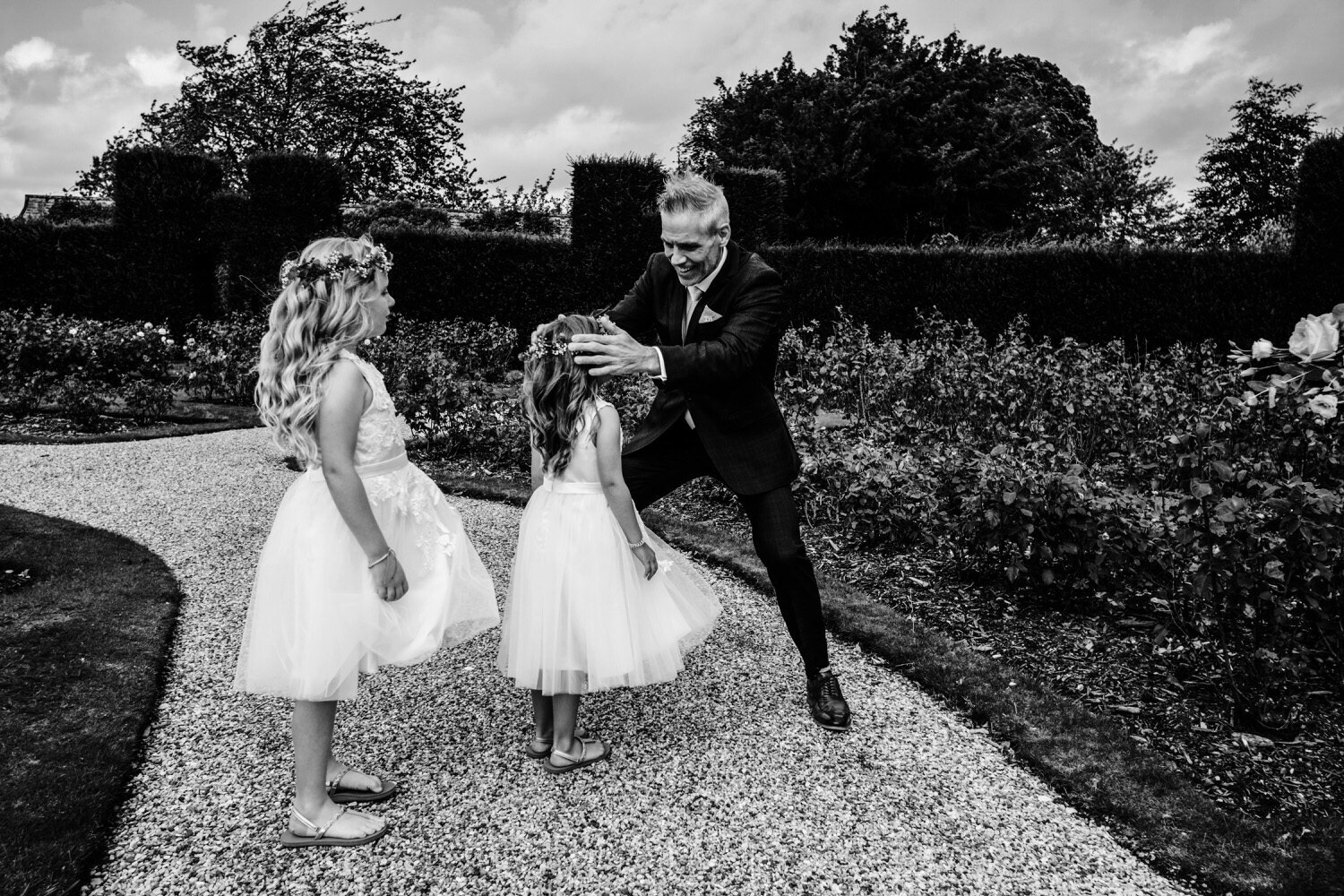 award-winning-documentary-rockingham-castle-wedding-photographer-00090.jpg