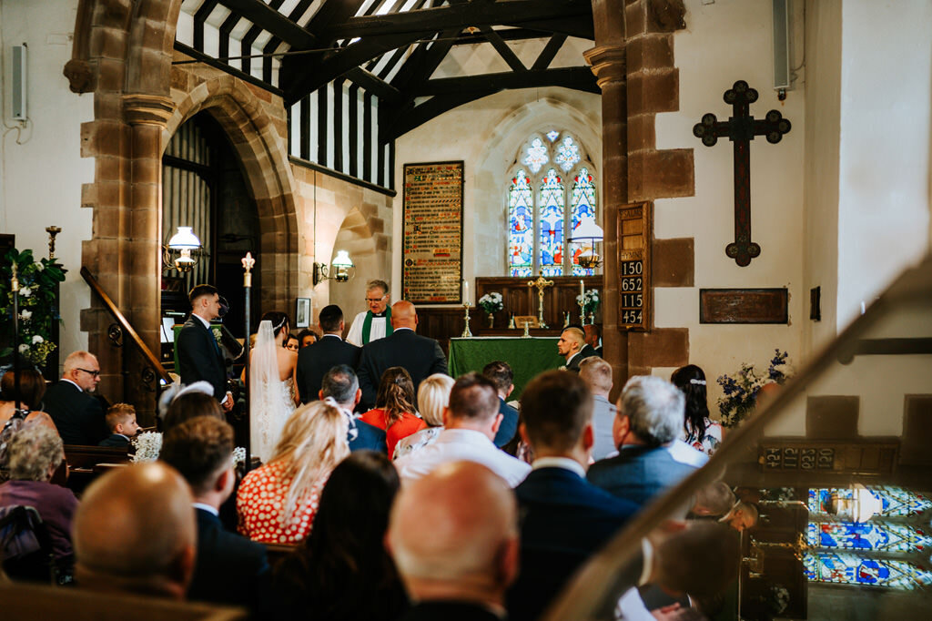 barnt-green-sailing-club-birmingham-documentary-wedding-photographer-00138.jpg