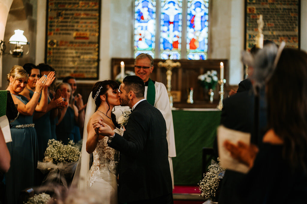 barnt-green-sailing-club-birmingham-documentary-wedding-photographer-00153.jpg