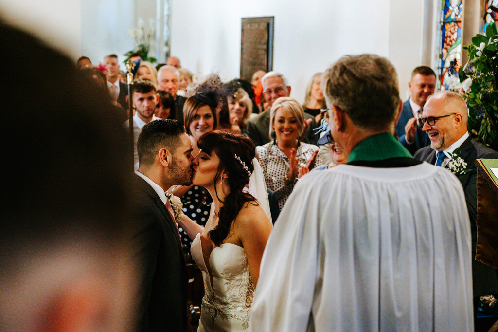 barnt-green-sailing-club-birmingham-documentary-wedding-photographer-00154.jpg