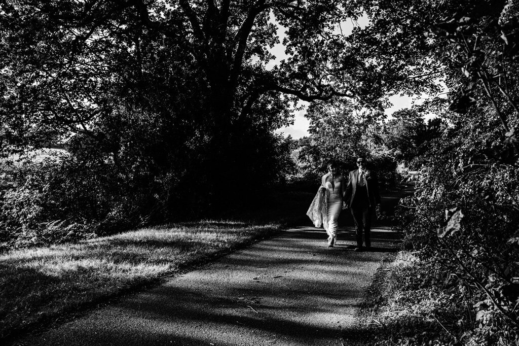 barnt-green-sailing-club-birmingham-documentary-wedding-photographer-00309.jpg