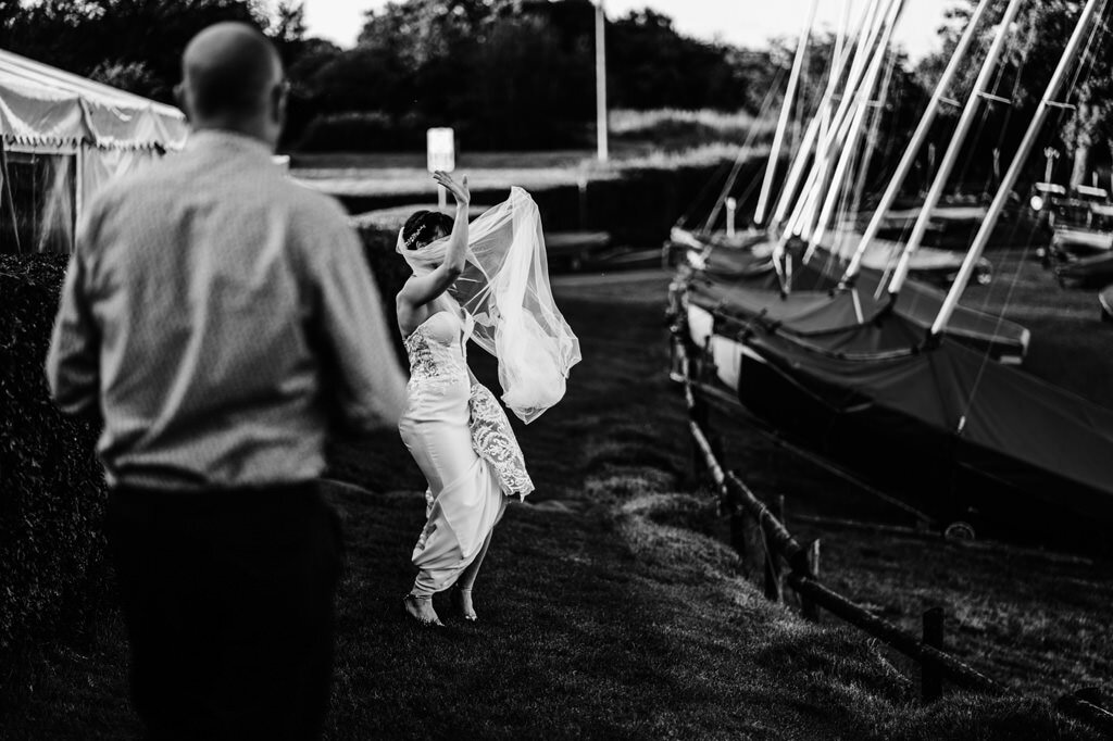 barnt-green-sailing-club-birmingham-documentary-wedding-photographer-00359.jpg