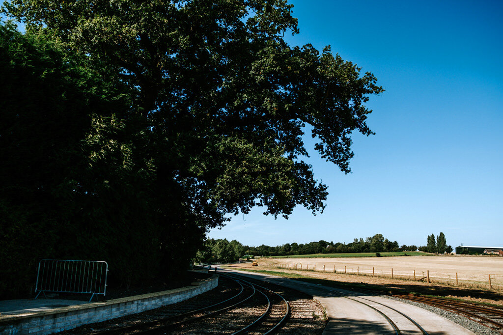 statfold-barn-railway-wedding-photographer-00108.jpg