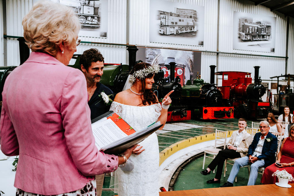 statfold-barn-railway-wedding-photographer-00138.jpg
