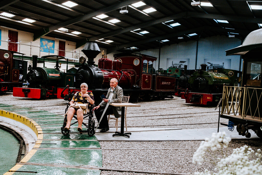 statfold-barn-railway-wedding-photographer-00141.jpg