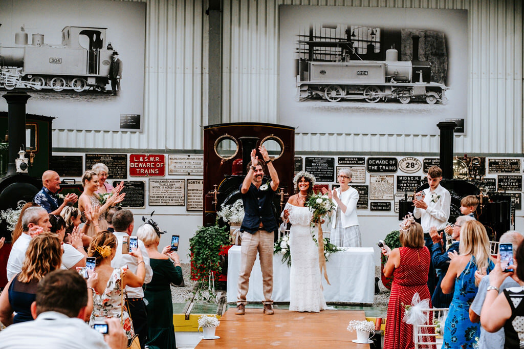 statfold-barn-railway-wedding-photographer-00153.jpg