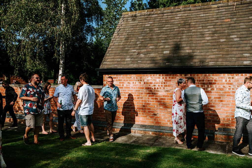 statfold-barn-railway-wedding-photographer-00196.jpg