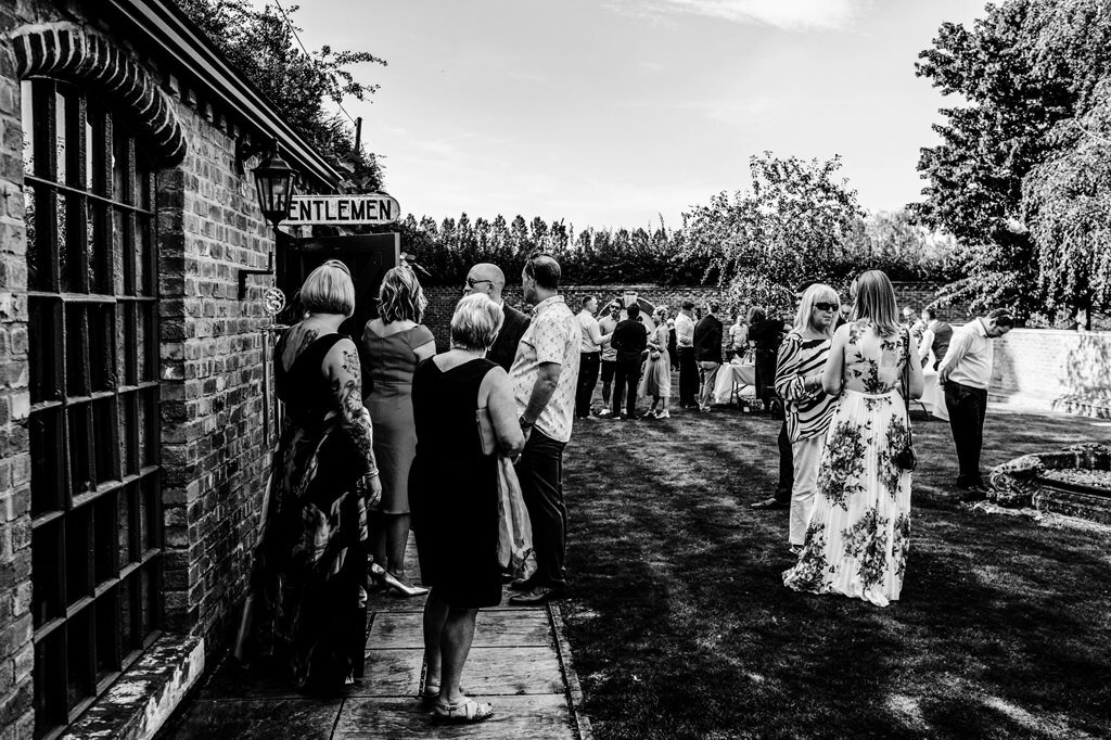 statfold-barn-railway-wedding-photographer-00204.jpg