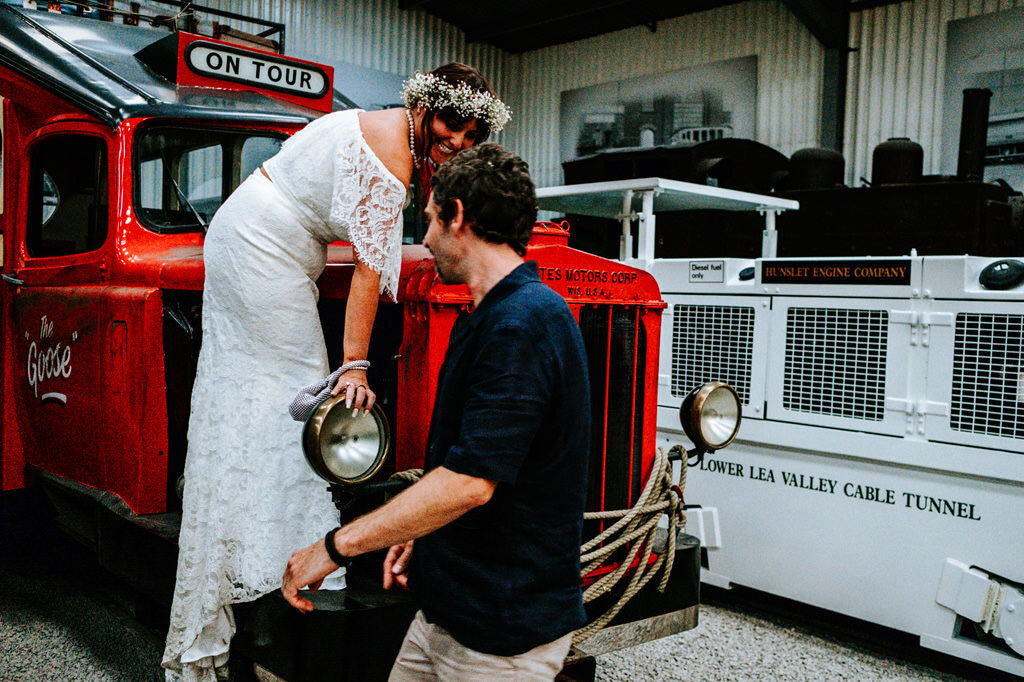 statfold-barn-railway-wedding-photographer-00254.jpg