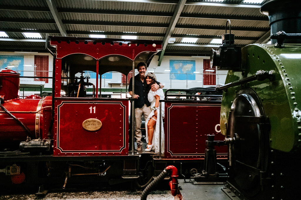 statfold-barn-railway-wedding-photographer-00257.jpg