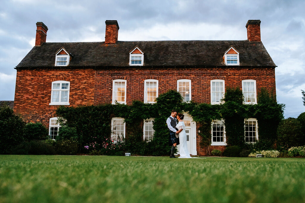 tutbury-castle-best-uk-wedding-photographers-00229.jpg