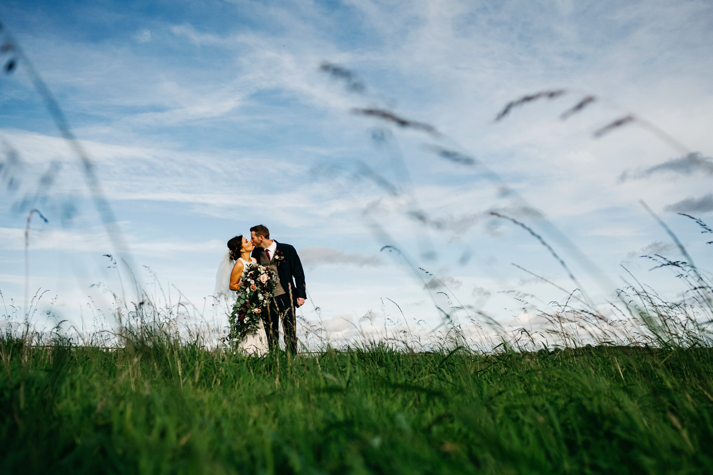 Swanncar-farm-wedding-00263.jpg