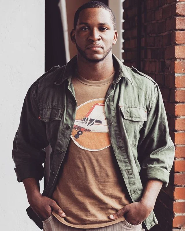 "Success is not the key to happiness. Happiness is the key to success. If you love what you are doing, you will be successful." - Albert Schweitzer

This quote resonated with me today. Have an awesome Monday. #bookertphoto 
Model: @nitsugua