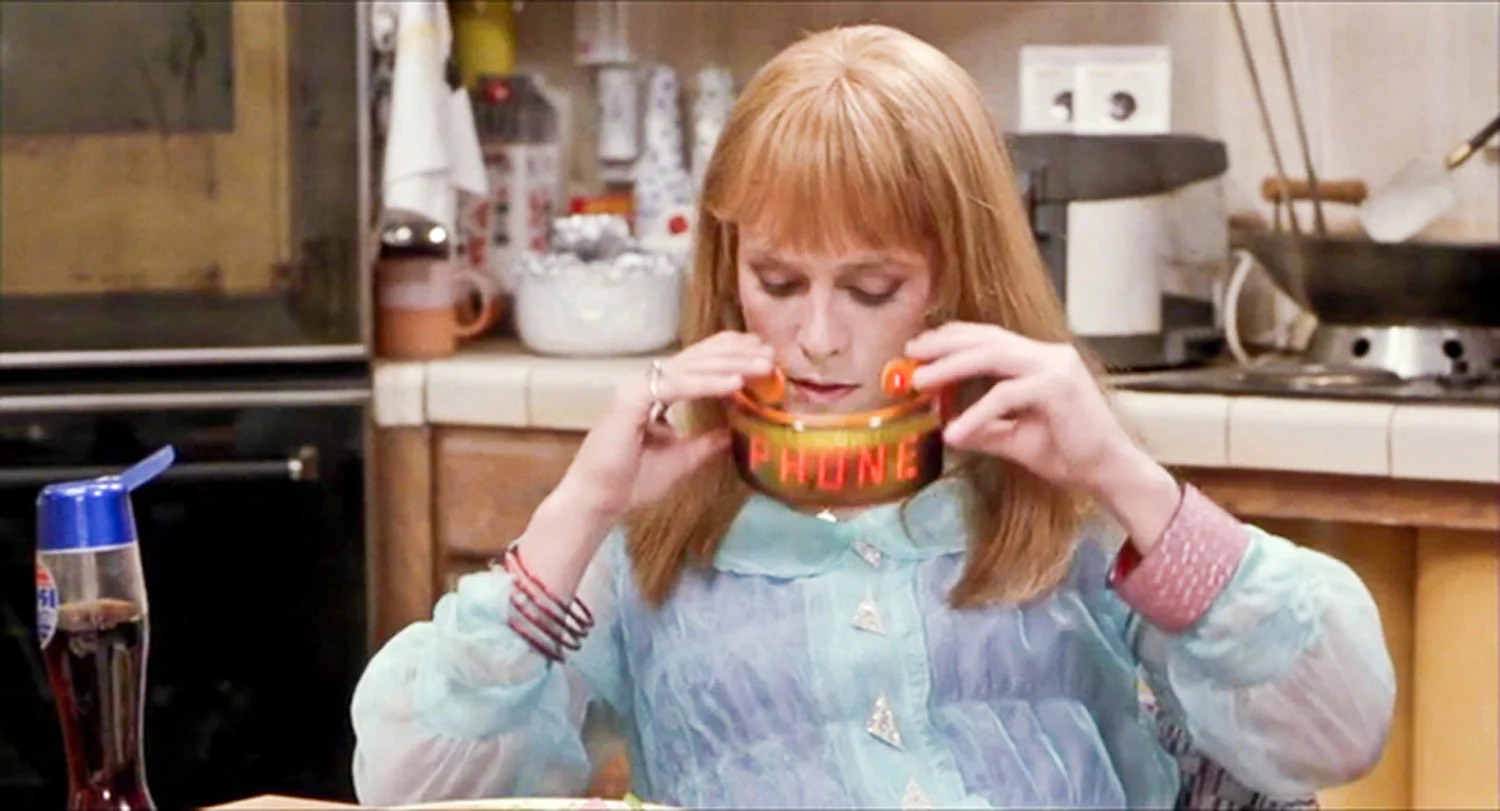 3D Viewing Headset for Linda McFly Character - Film Still, BACK TO THE FUTURE II - Universal Pictures