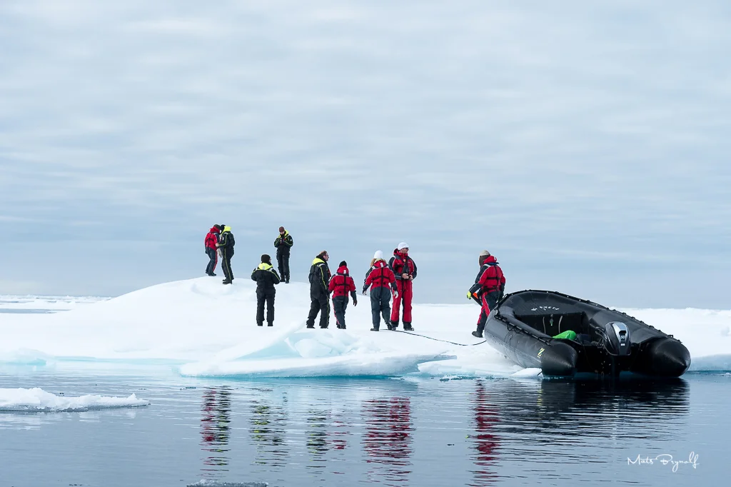 Zodiac tour on the artic ocean