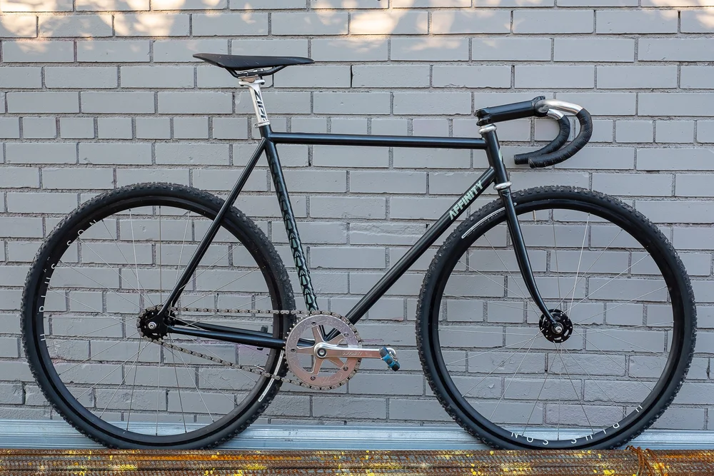 AFFINITY METROPOLITAN Track Frame