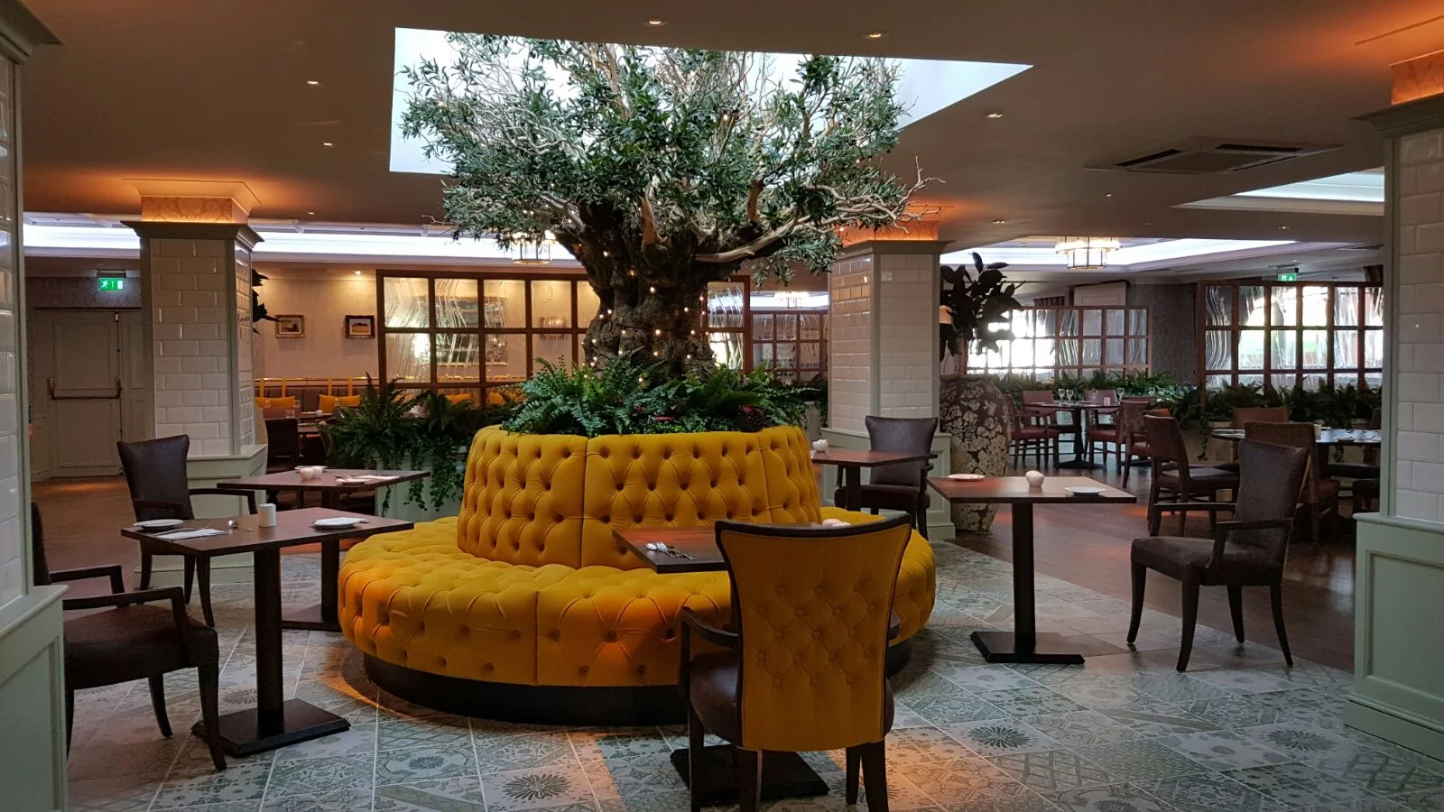 Principal Hotel Company, Wotton House, Restaurant