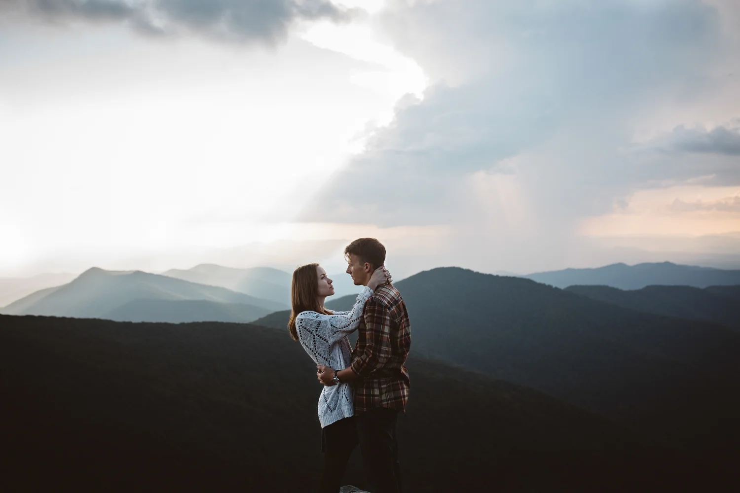 KDP_kristen&b_engaged-267.jpg