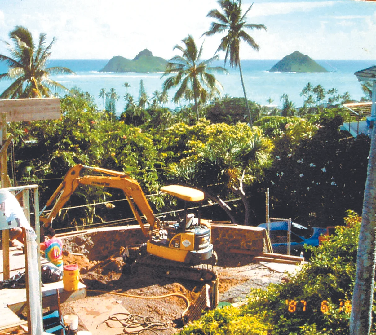 Lanikai Jobsite with Mokes.jpg
