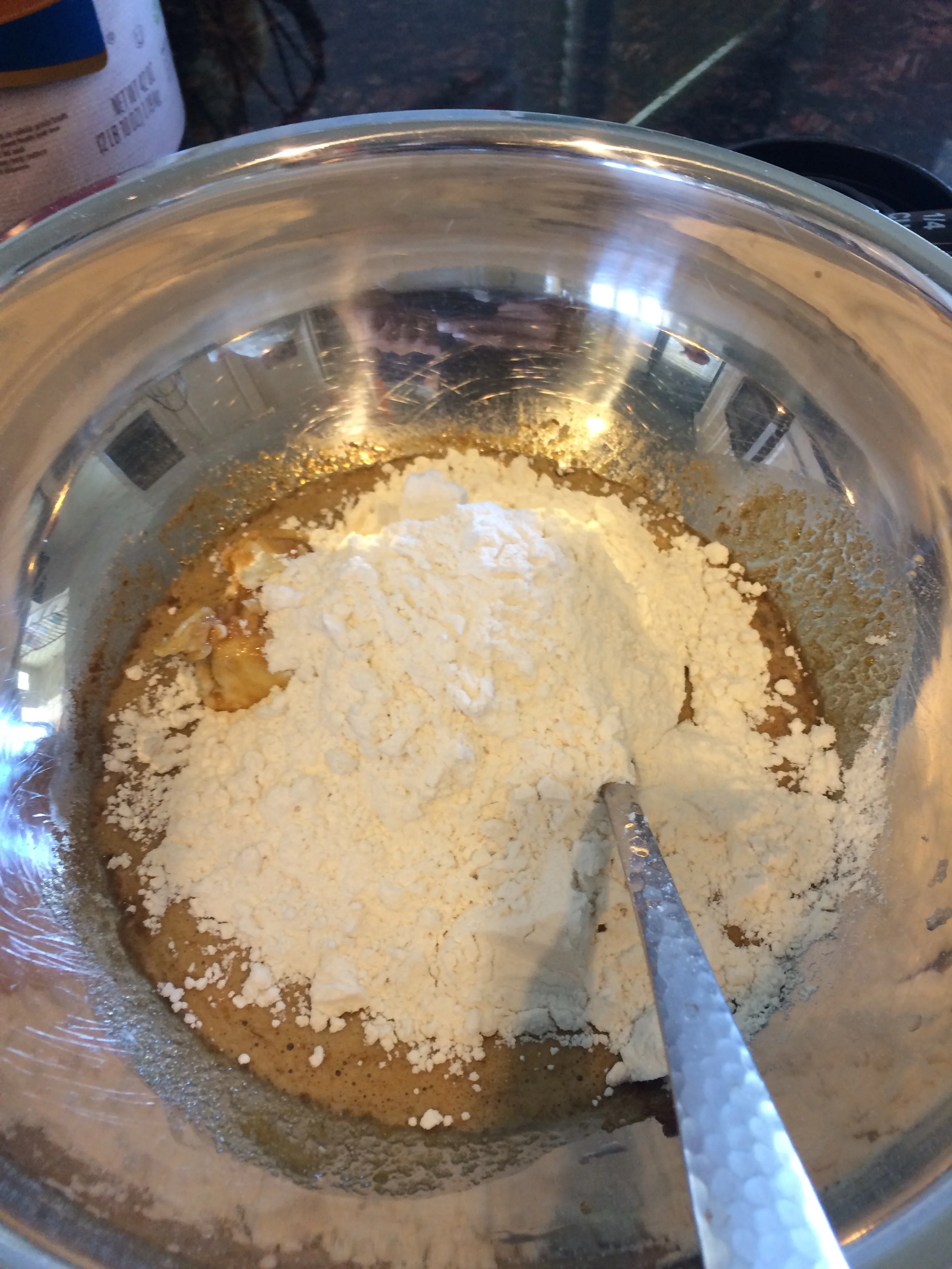  Ingredients: 1 cup of granulated suga 1 cup of regular brown sugar 1/2 cup of butter 2 teaspoons of vanilla extract 1 large egg 1 cup of all-purpose flour 1 cup of old fashioned oats 1 teaspoon of baking powder (Last minute I realized I didn’t have any, I used 1 teaspoon of baking soda and a teaspoon of vinegar) 2 tablespoons of lemon