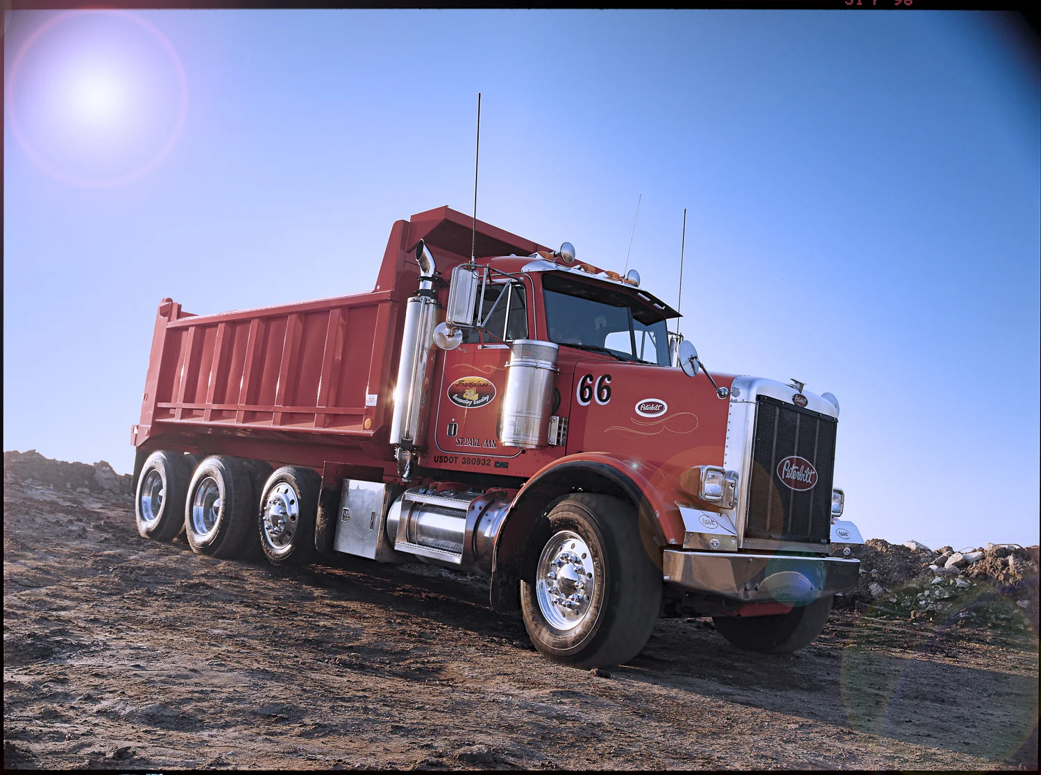 13_22-BAN30009-300 flare.jpg