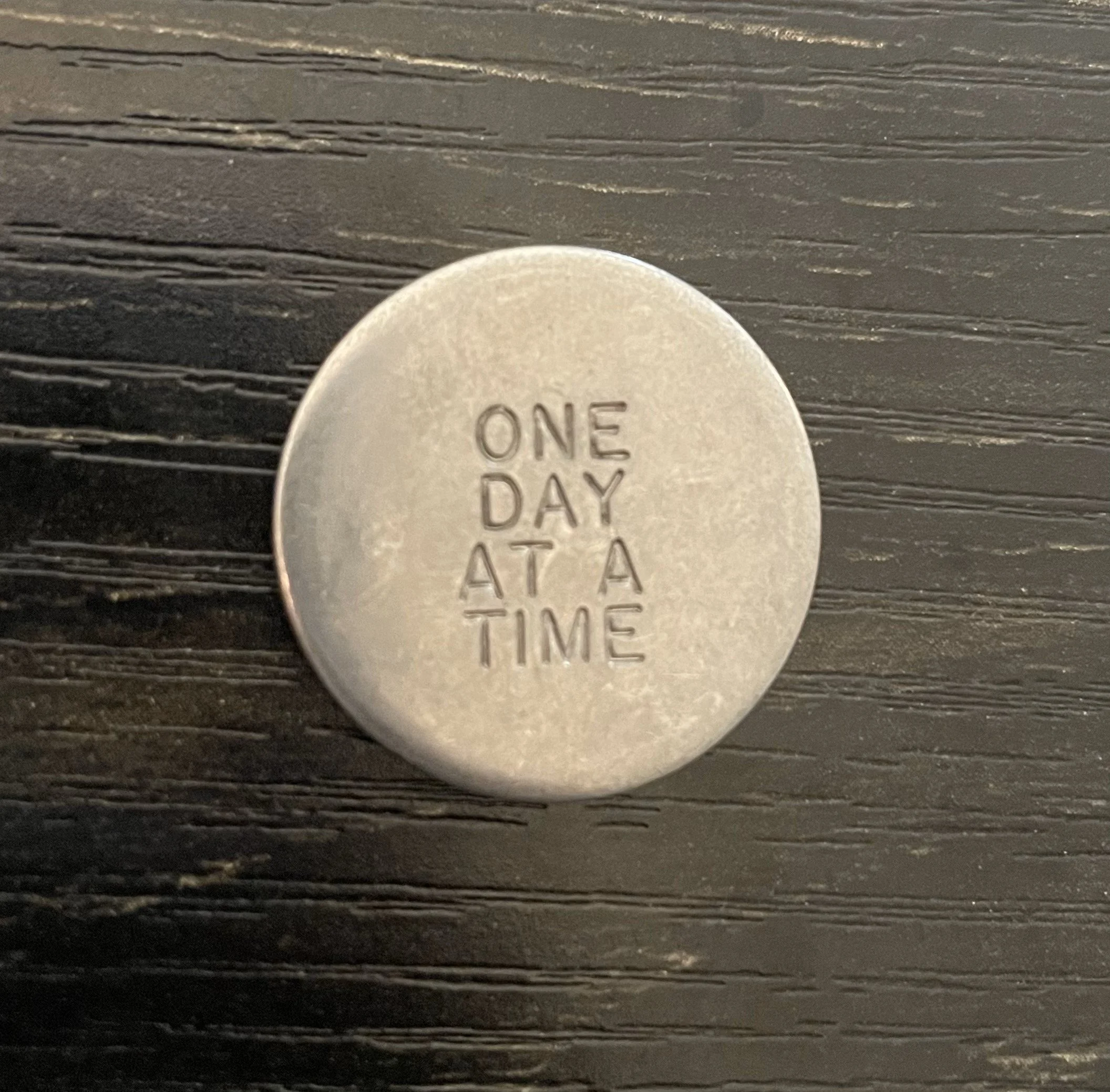 1981-coin-back.jpg