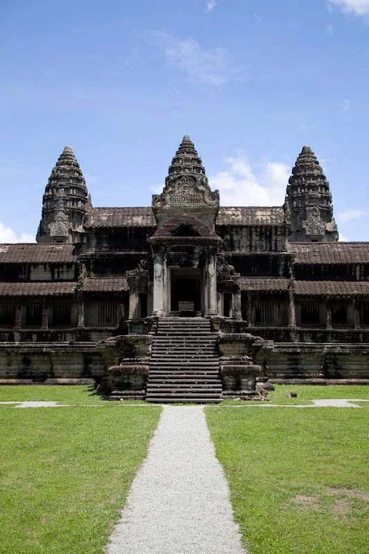 cambodiatemplesblog100.jpg
