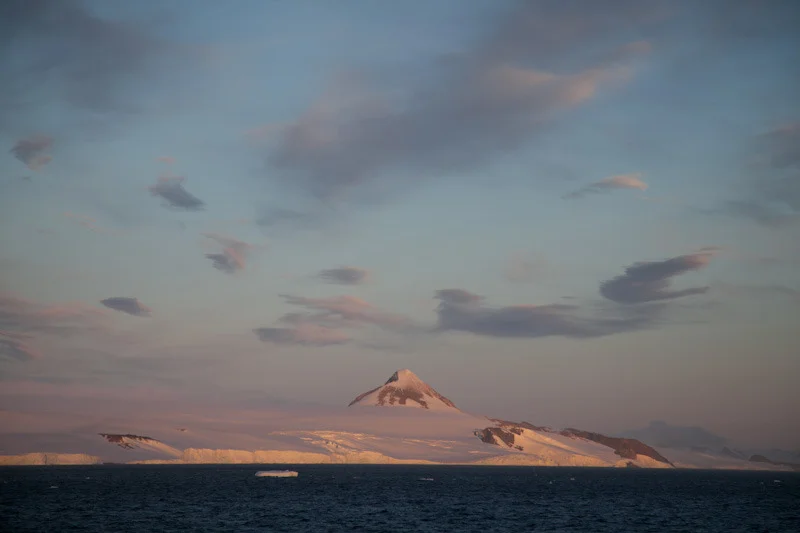 antarticablogone100.jpg