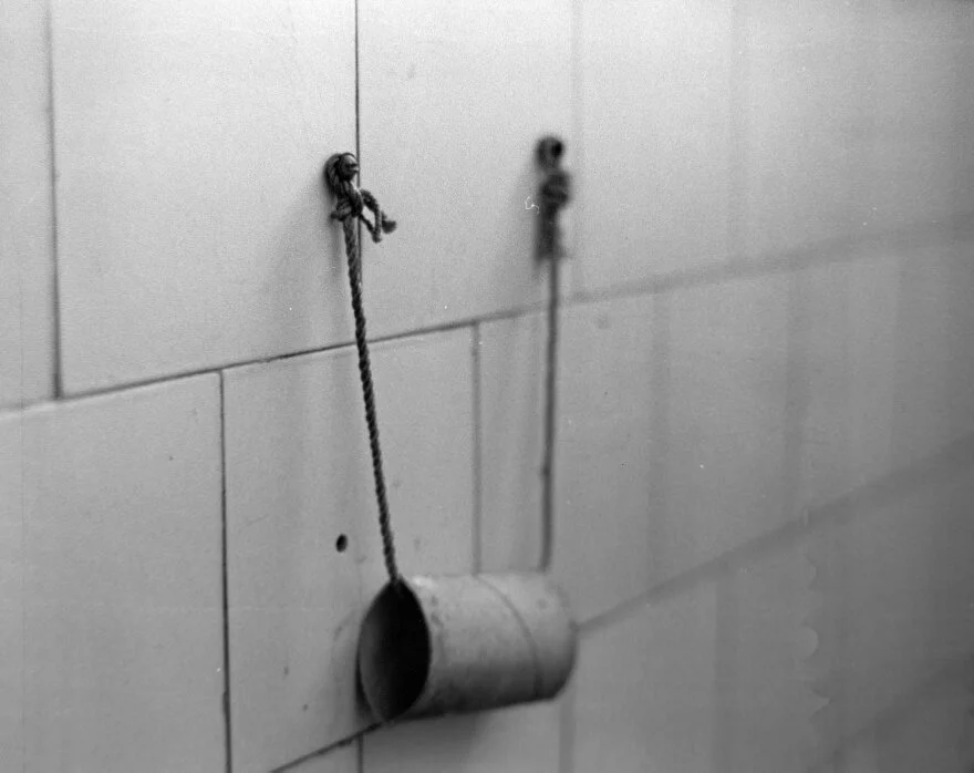 LOO ROLL.jpg