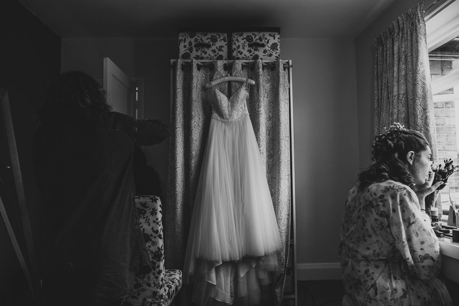 Carriage Hall Wedding Photography Prep (20).jpg