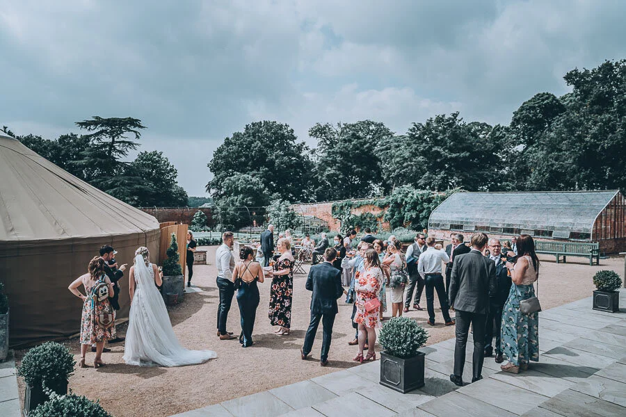 Thorpe Garden - Joely & Paul (45).jpg