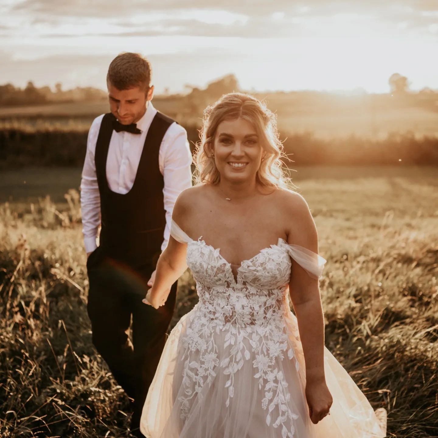OK Google ... show me photos of the perfect evening at Grangefields 

Hair &amp; Make Up @amazingrace________ 
Dj @dreamweddingsandeventsltd